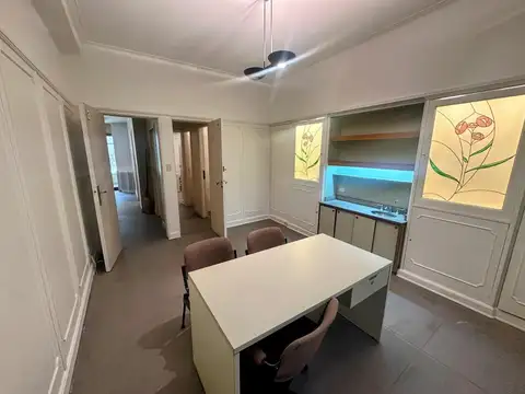 Oficina 3 ambientes con 1 baño