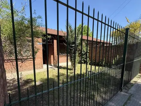 Casa en Venta con 1 cochera