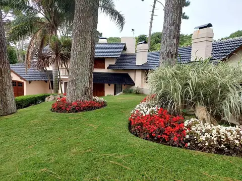Casa en Venta de 4 dormitorios
