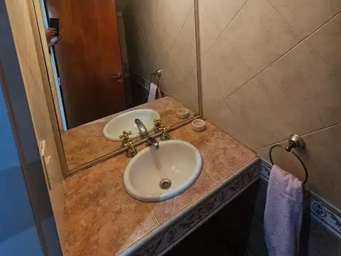 Depto Tipo Casa en Alquiler de 4 ambientes