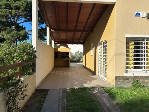 Casa en Venta en La Lucila del Mar, USD 100.000