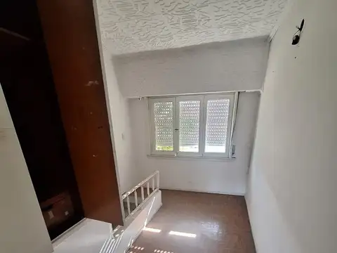 Depto Tipo Casa en Alquiler 40 años