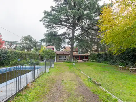 Casa en Venta en Barrio Parque Leloir, USD 200.000
