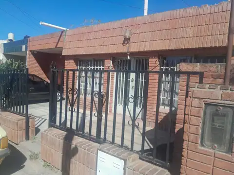 Deposito, Local Comercial mas vivienda zona Sur