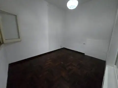 Casa 3 amb con terraza, en alquiler en Lanus Oeste.