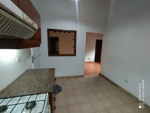 Casa 7 ambientes con 2 baños