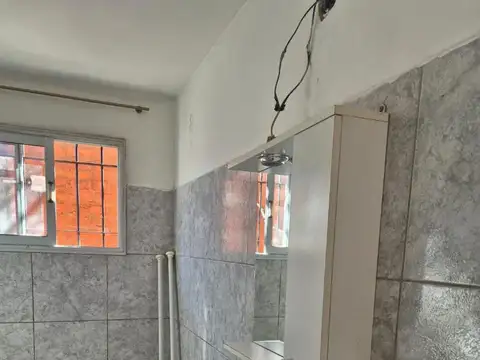 Depto Tipo Casa en Alquiler de 3 ambientes
