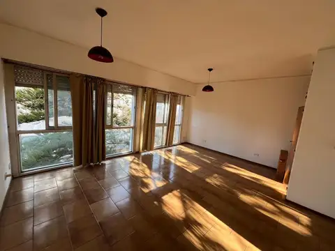 Departamento de 1 dorm, con baulera
