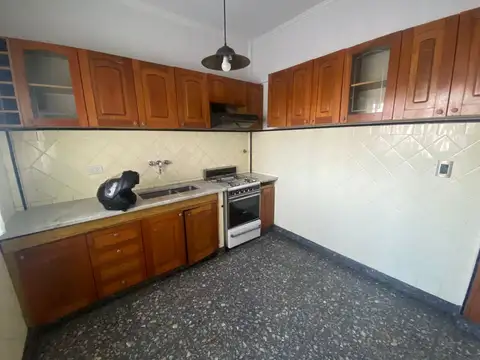 ALQUILER DE PH 3 AMBIENTES MATADEROS