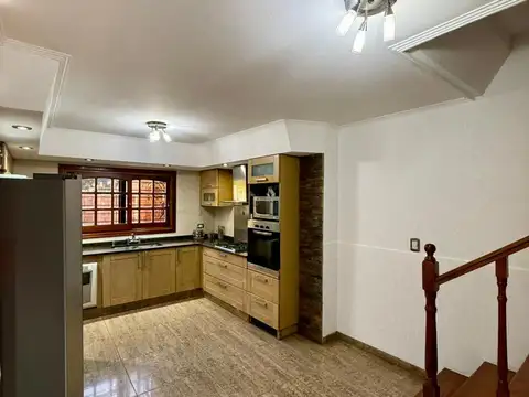 Casa en Venta con 1 cochera