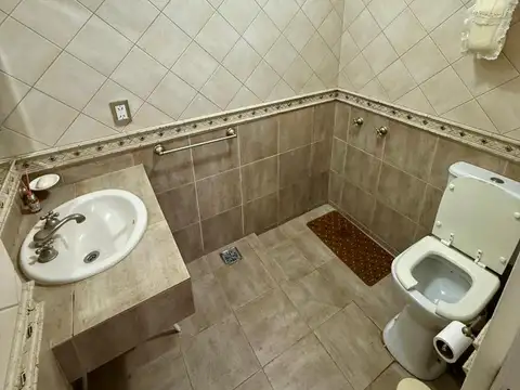 Casa en Venta en Quilmes Oeste, USD 155.000