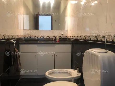 Amplia casa en Jardines de Cordoba