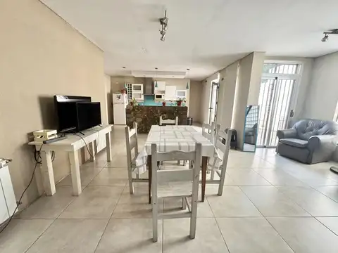 Casa minimalista 5 ambientes en excelente ubicación