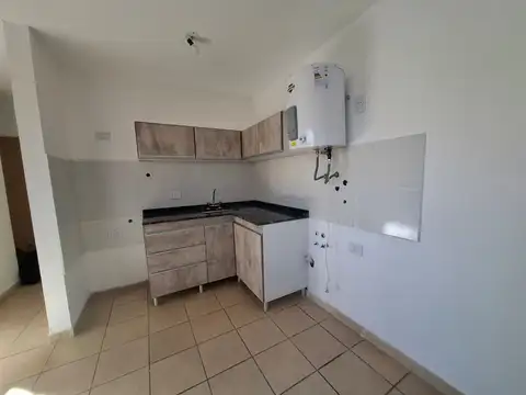 Casa en Alquiler en El Plumerillo, $ 400.000