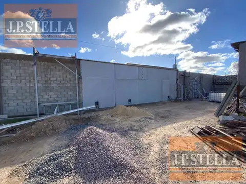 Terreno en Alquiler 142  mts Frente