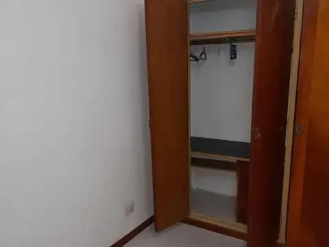 VENTA Depto. 2 amb. CONTRAFRENTE, BAJAS EXPENSAS