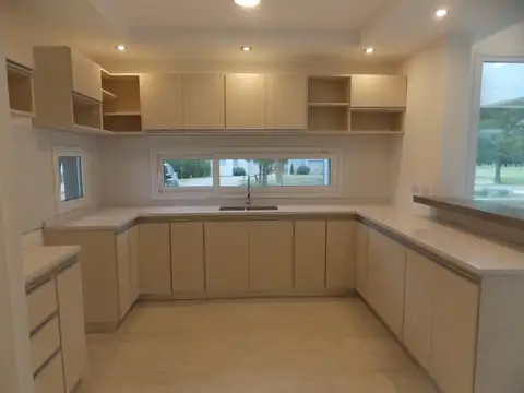Casa en Alquiler A Estrenar