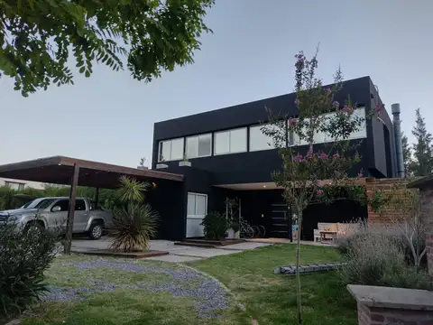 Deán Funes 3700