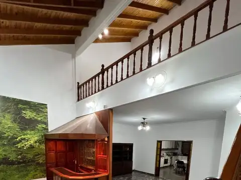 Casa 4 ambientes con 3 baños