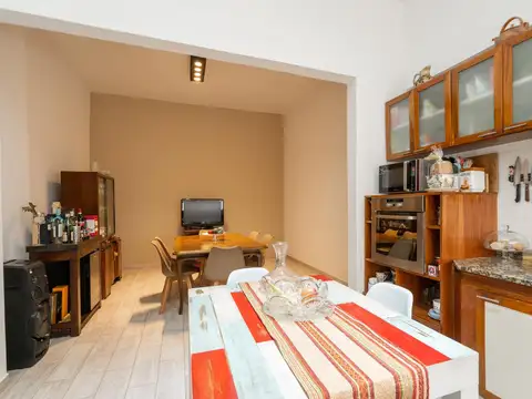 Depto Tipo Casa 4 ambientes con 2 baños