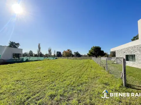 Terreno en Venta en Countries y Barrios Cerrados en Campana, USD 25.000
