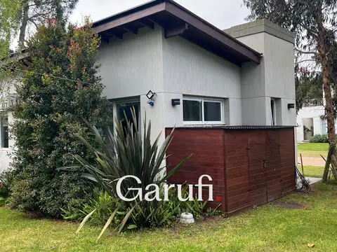 Casa en Venta en Pinamar barrio Alamos 2 con permuta