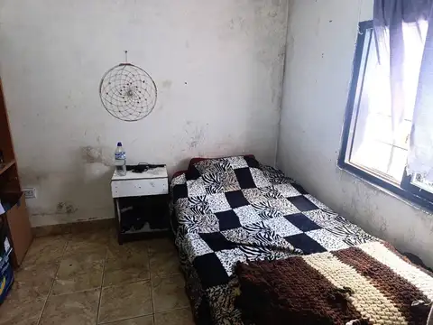 Casa 3 ambientes con 1 baño