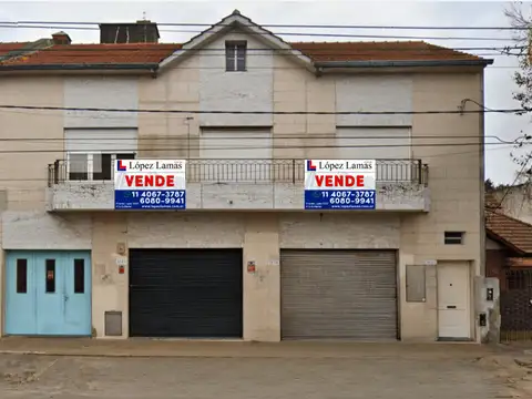 Casa de 4 ambientes con terraza y balcón en José León Suárez
