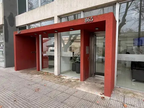 Departamento en Alquiler, moderno, nuevo con Cochera