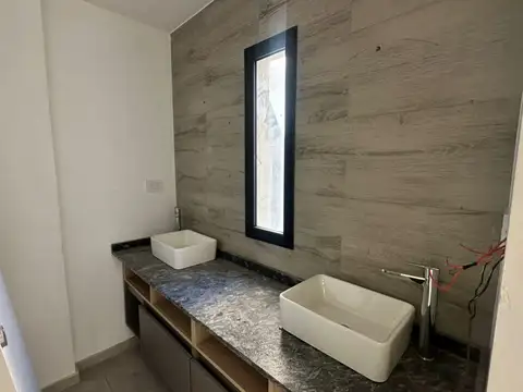 DEPARTAMENTO 2 DORMITORIOS A 1 CUADRA DE CASTRO BARROS Y SANTE FE