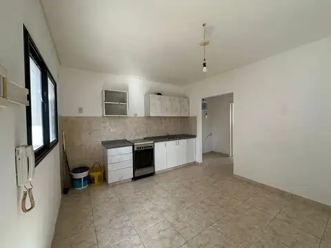 Departamento en Alquiler en Gerli, $ 600.000