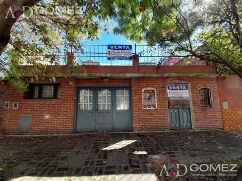 Hermosa casa de 5 Ambientes con patio, terraza y cochera