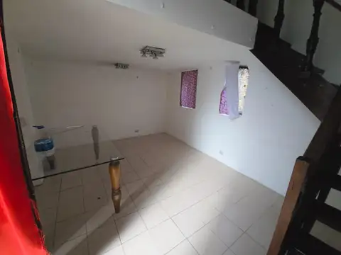 Depto Tipo Casa en Venta 70 años