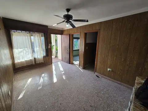 Casa en Venta en Rafael Calzada, USD 90.000