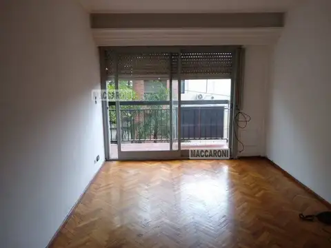 PERIBEBUY 6700, Piso 2
