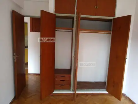 Peribebuy 6700, Piso 2