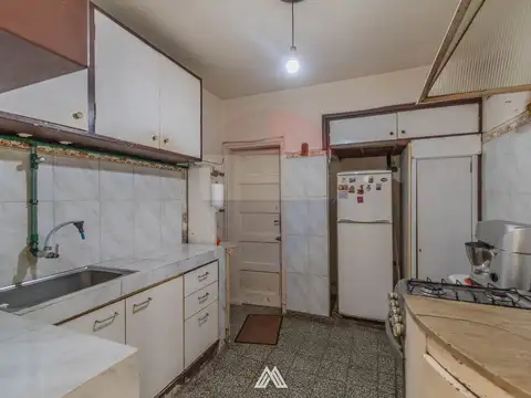 Casa 6 ambientes con 3 baños