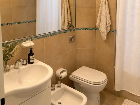 Departamento en Alquiler con 1 cocheras