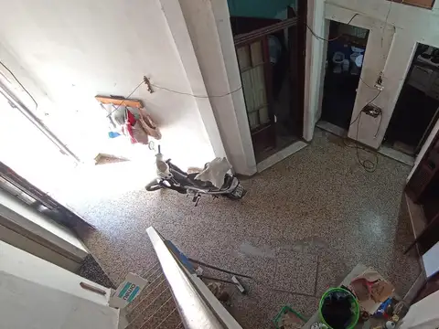 OPORTUNIDAD  Casda en lote propio y espacio aéreo