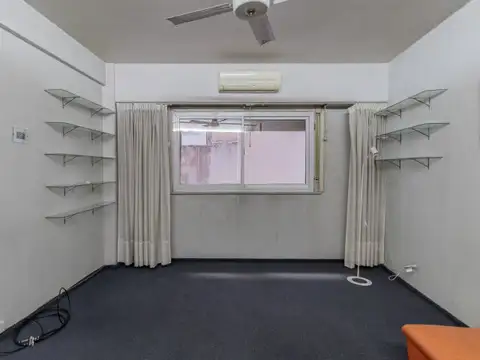 Venta. Tres ambientes en Palermo. Apto Profesional