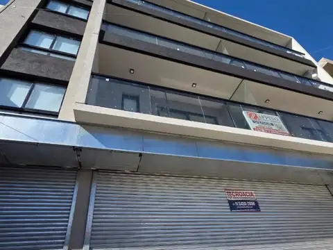 ALQUILER DE AMPLIO LOCAL A ESTRENAR EN C. MADERO