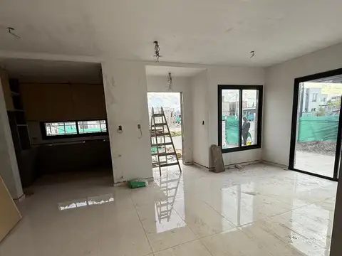 Casa en Venta en Barrio Privado Las Cortaderas 3