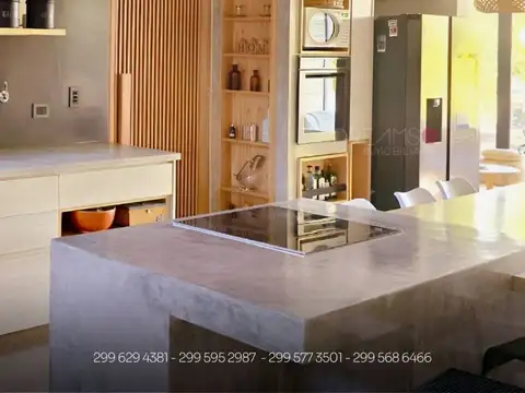Casa en Alquiler en Neuquen, $ 6.000