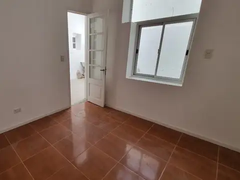 Depto Tipo Casa en Alquiler en Villa del Parque, $ 900.000