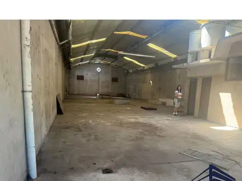 Galpon en Venta en Villa Maipú, USD 195.000