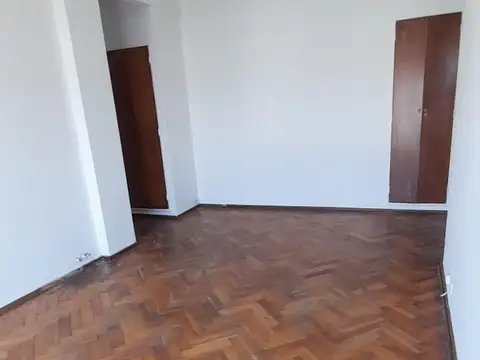 Departamento 2 ambientes al frente