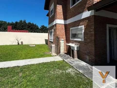 Casa en Venta en La Reja, USD 186.000