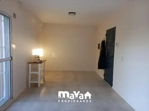 CASA EN ALQUILER - ESCOBAR