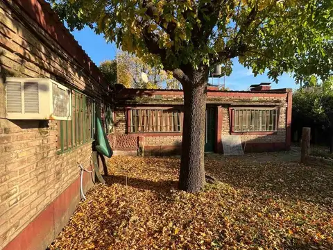 VENTA CASA 3 DORMITORIOS ALVEAR AMPLIO TERRENO