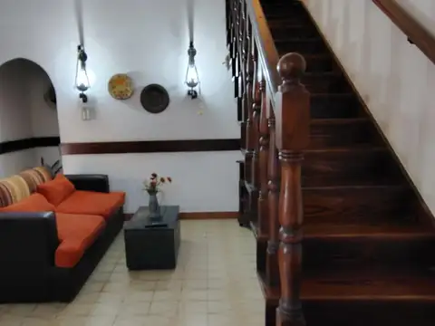 Depto Tipo Casa 4 ambientes con 2 baños